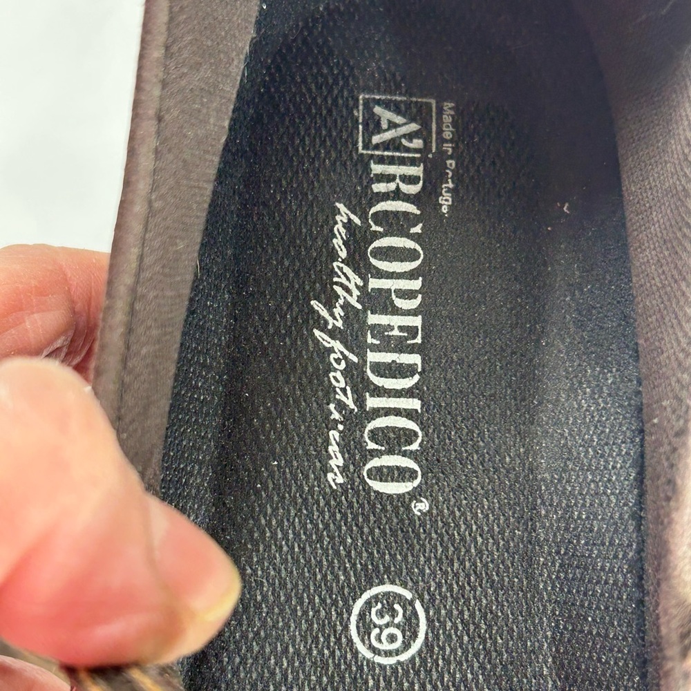 Brown Mary Jane Shoes - Picture 5 of 5